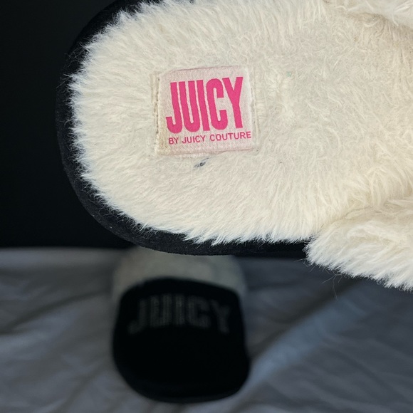 Juicy couture bedazzled house slippers - Picture 5 of 7